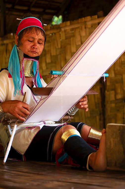 Tajlandia, Ban Mae Nai Soi (Kayan Tayar), wieś kobiet o długich szyjach (Na północy Tajlandii i Laosu)